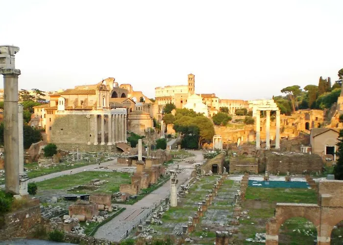 Apartment Center Fori Imperiali Raffy's Charming *